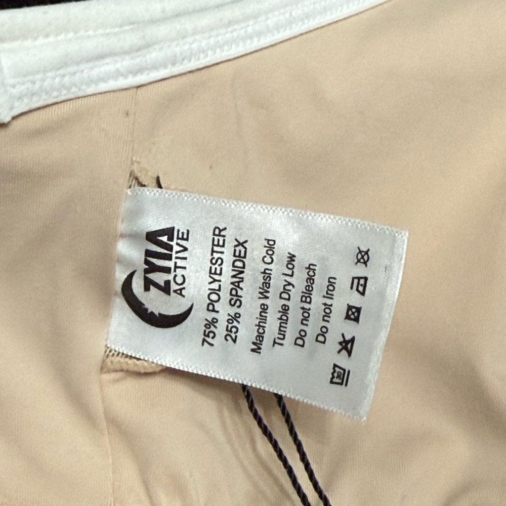 Zyia Active White Grid Tank Size XXXL. - Picture 8 of 9